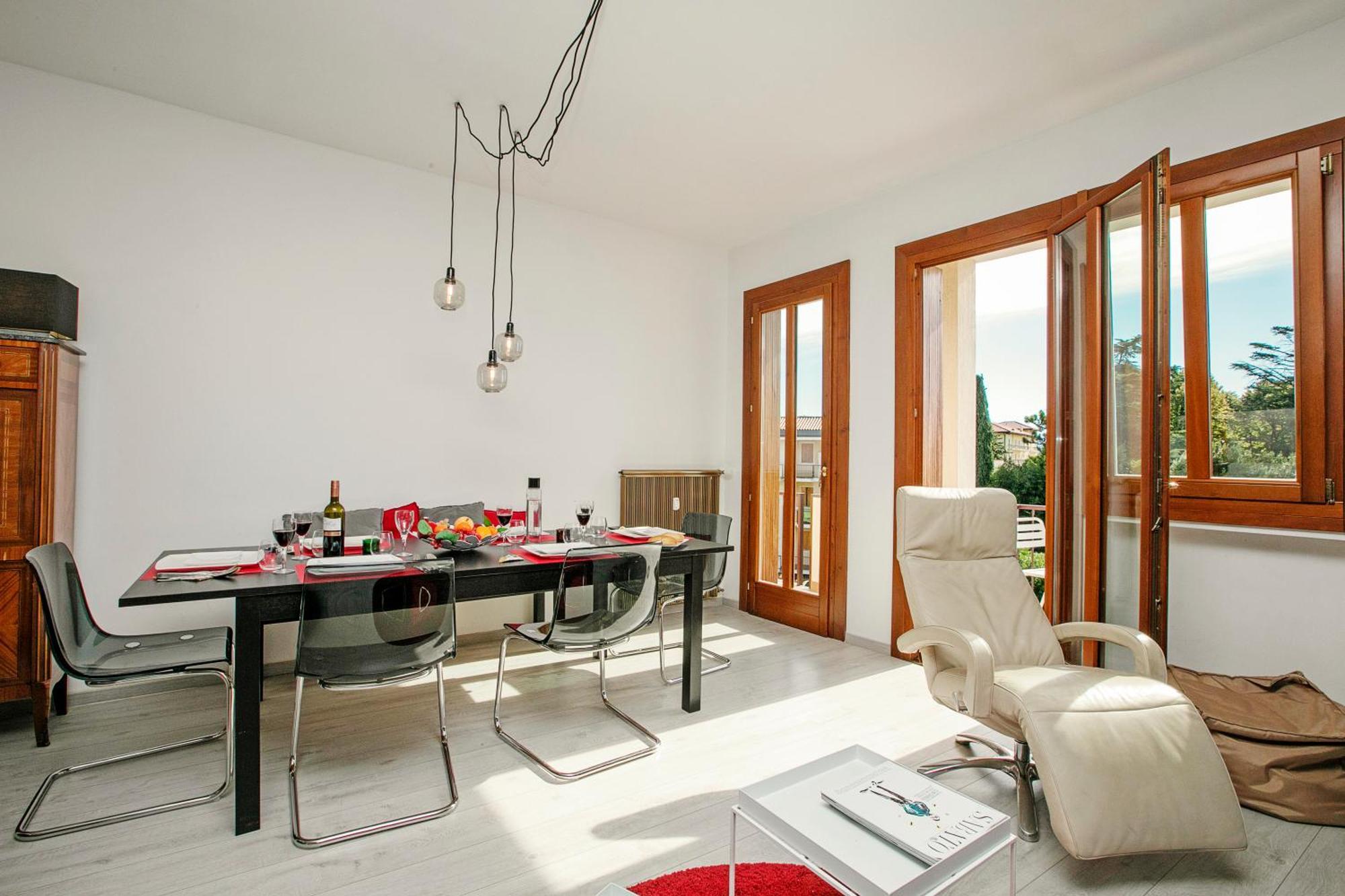 Spiaggia Azzurro -Lakeside With Terrace - Happy Rentals Toscolano Maderno Exterior photo